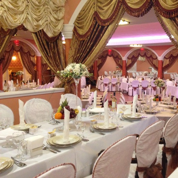 Ресторанный сервис бронирования столиков menu-rest.com - Интерьер ресторана "Саят-Нова"