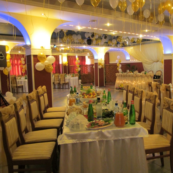 Ресторанный сервис бронирования столиков menu-rest.com - Интерьер ресторана " Диора"