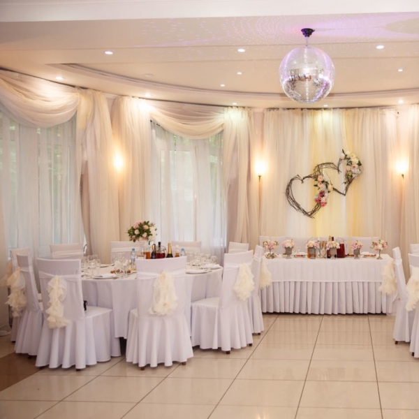 Ресторанный сервис бронирования столиков menu-rest.com - Интерьер ресторана "Усадьба Богородская"