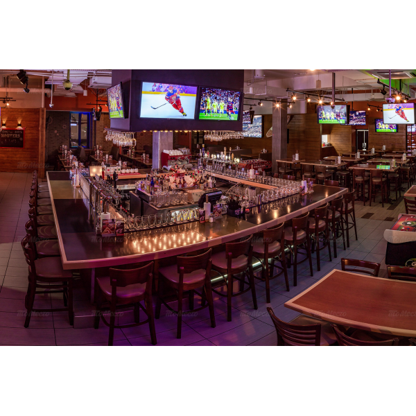 Ресторанный сервис бронирования столиков menu-rest.com - Интерьер ресторана "Hooters"