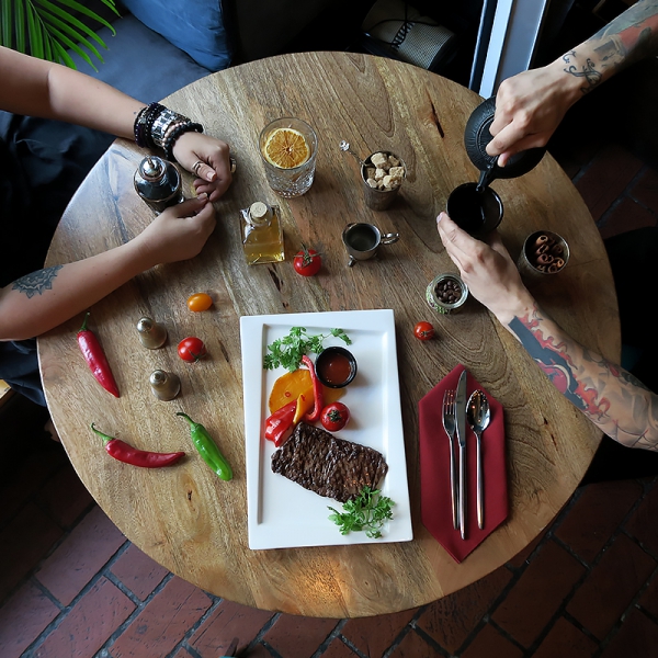 Ресторанный сервис бронирования столиков menu-rest.com - Интерьер ресторана "Укулелешная"