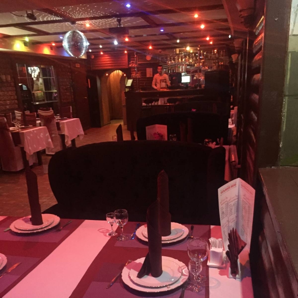 Ресторанный сервис бронирования столиков menu-rest.com - Интерьер ресторана "Водопад"