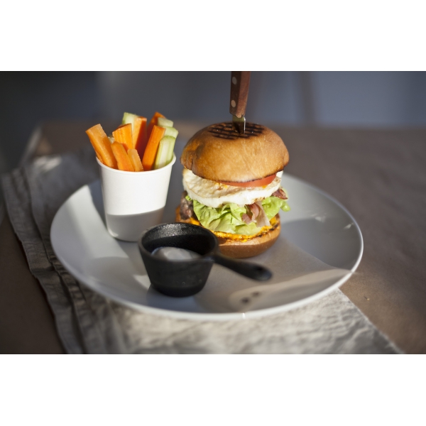 Ресторанный сервис бронирования столиков menu-rest.com - Интерьер ресторана "The Burger Brothers"