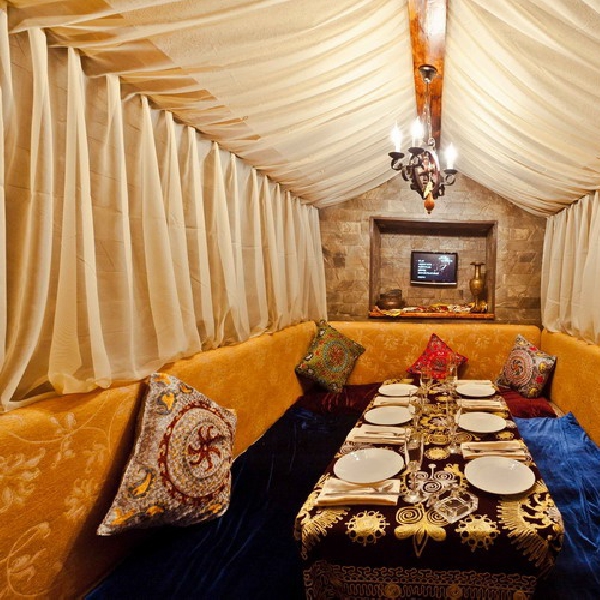 Ресторанный сервис бронирования столиков menu-rest.com - Интерьер ресторана "У Гоголя"