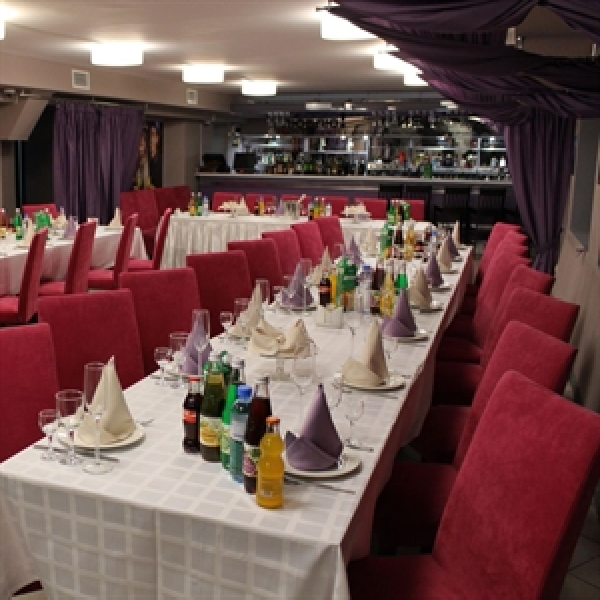 Ресторанный сервис бронирования столиков menu-rest.com - Интерьер ресторана "Берёзка"