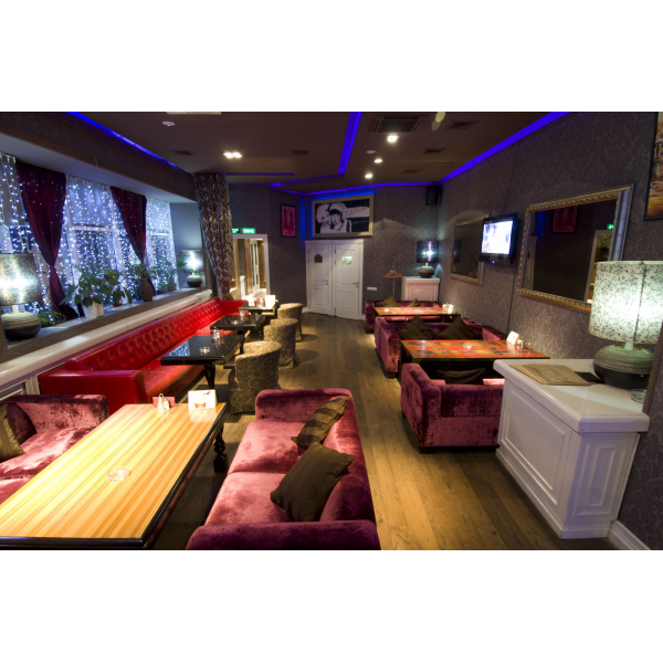 Ресторанный сервис бронирования столиков menu-rest.com - Интерьер ресторана "Кафе в Киноцентре на Красной Пресне"