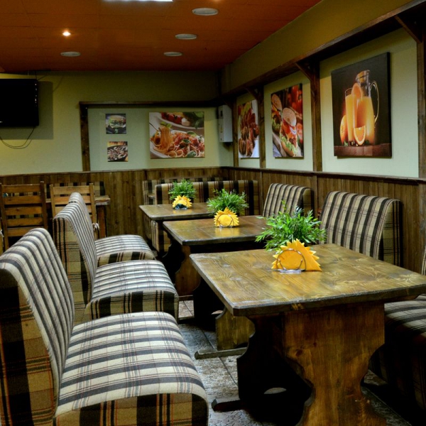 Ресторанный сервис бронирования столиков menu-rest.com - Интерьер ресторана "Заправка"