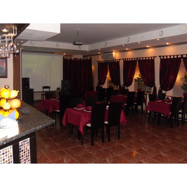 Ресторанный сервис бронирования столиков menu-rest.com - Интерьер ресторана "Чинар-А"