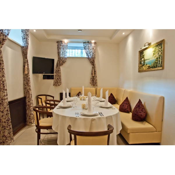 Ресторанный сервис бронирования столиков menu-rest.com - Интерьер ресторана "Ставр"