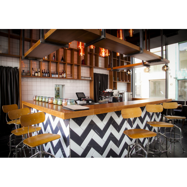 Ресторанный сервис бронирования столиков menu-rest.com - Интерьер ресторана "Банка"