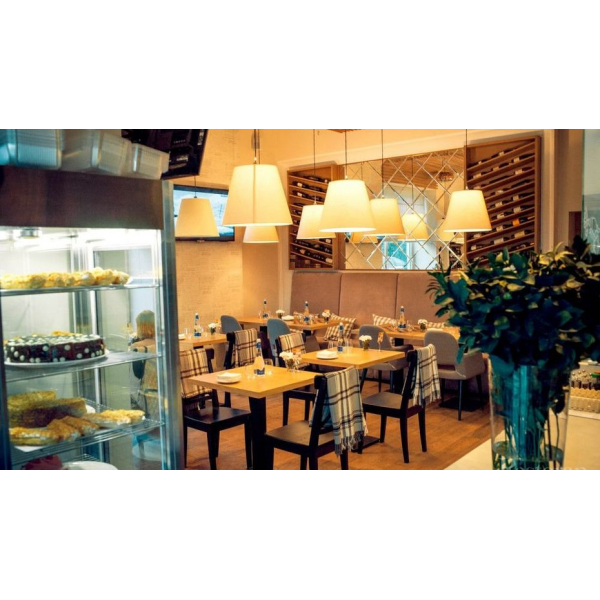 Ресторанный сервис бронирования столиков menu-rest.com - Интерьер ресторана "Well`s Home Cafe"