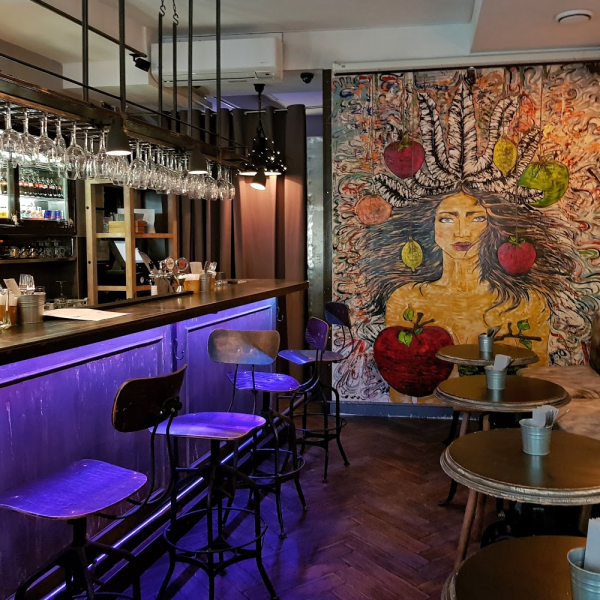 Ресторанный сервис бронирования столиков menu-rest.com - Интерьер ресторана "Ess-Thetik"