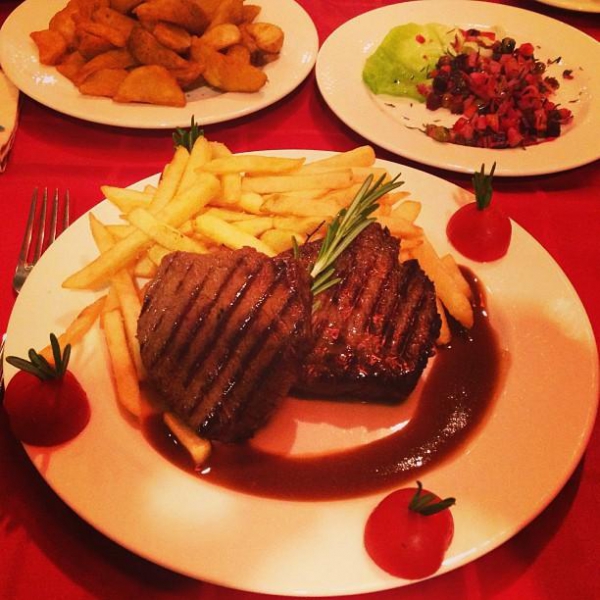 Ресторанный сервис бронирования столиков menu-rest.com - Интерьер ресторана "Шашлык-Машлык"