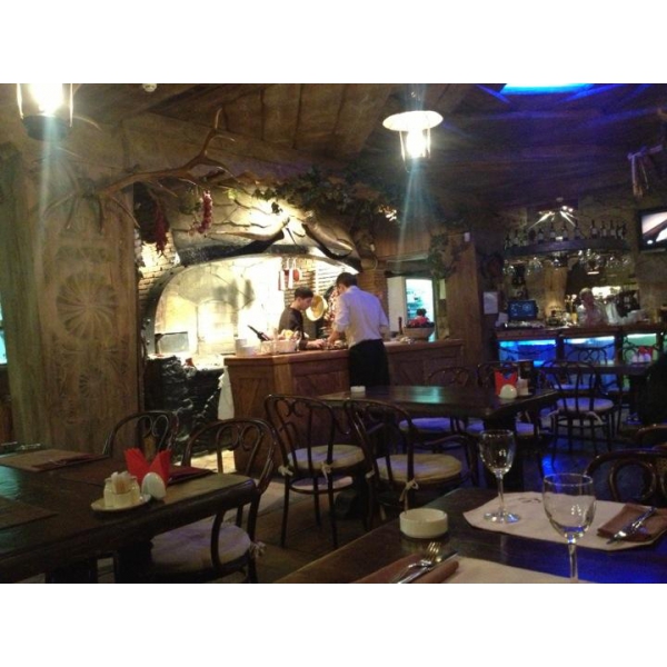 Ресторанный сервис бронирования столиков menu-rest.com - Интерьер ресторана "Кабанчик"