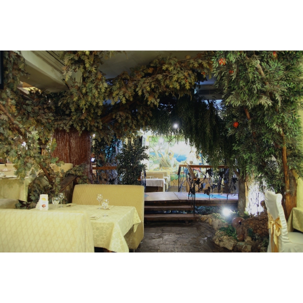 Ресторанный сервис бронирования столиков menu-rest.com - Интерьер ресторана "Сады Семирамиды"