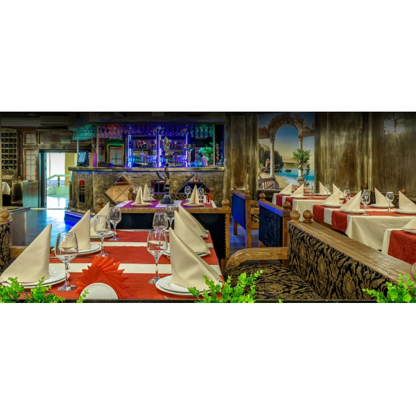 Ресторанный сервис бронирования столиков menu-rest.com - Интерьер ресторана "Lux"