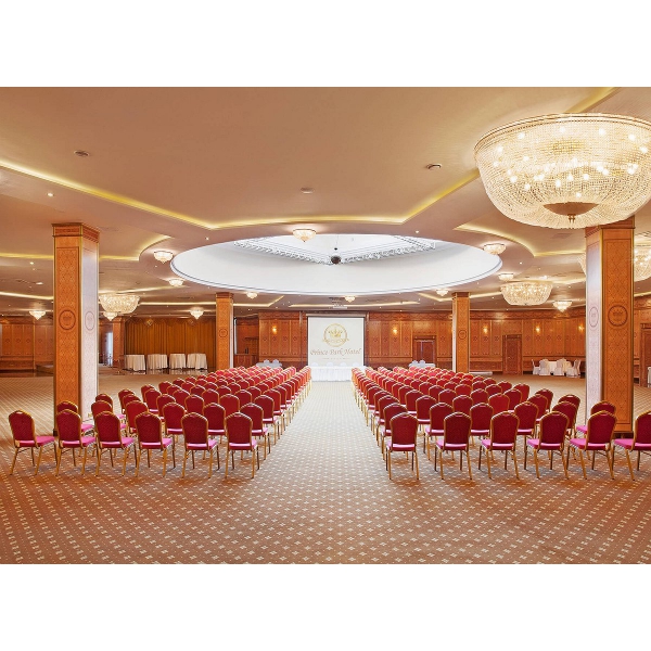 Ресторанный сервис бронирования столиков menu-rest.com - Интерьер ресторана "Гостиничный комплекс Принц Парк"