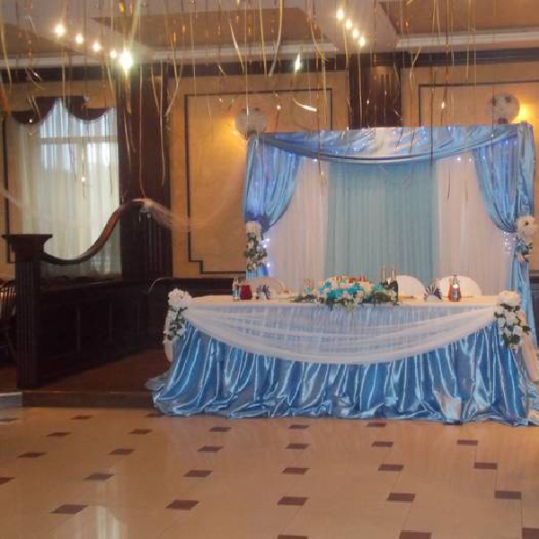 Ресторанный сервис бронирования столиков menu-rest.com - Интерьер ресторана "У Петроса"