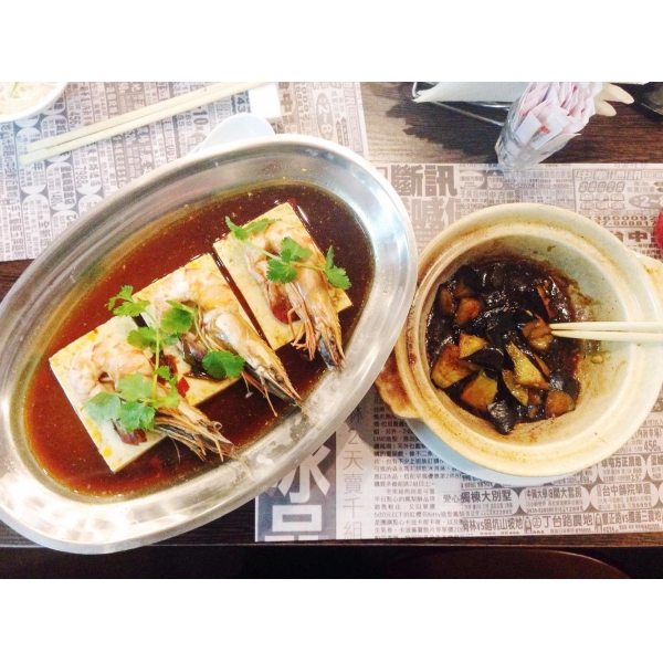 Ресторанный сервис бронирования столиков menu-rest.com - Интерьер ресторана "Китайские новости"