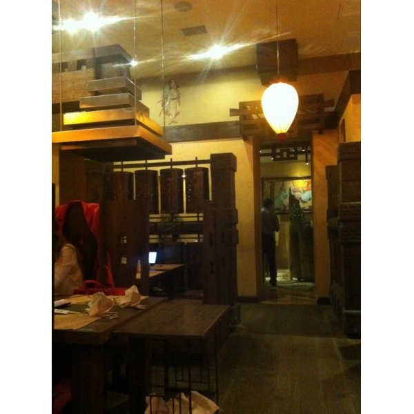 Ресторанный сервис бронирования столиков menu-rest.com - Интерьер ресторана "Ю-мэ"