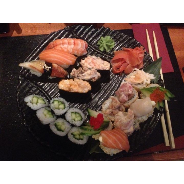 Ресторанный сервис бронирования столиков menu-rest.com - Интерьер ресторана "Гин-но Таки"