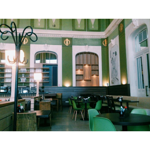 Ресторанный сервис бронирования столиков menu-rest.com - Интерьер ресторана "Планета Суши"