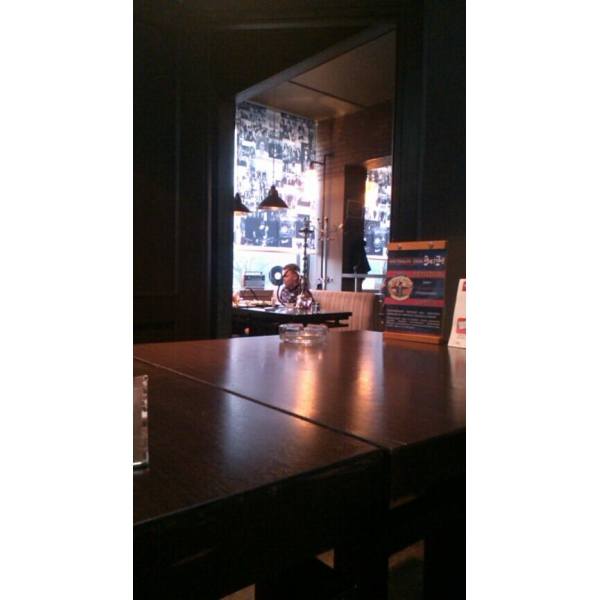 Ресторанный сервис бронирования столиков menu-rest.com - Интерьер ресторана "Beer`n`Roll"