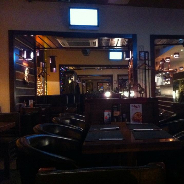 Ресторанный сервис бронирования столиков menu-rest.com - Интерьер ресторана "Якитория"