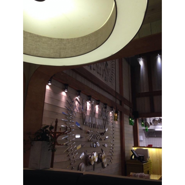 Ресторанный сервис бронирования столиков menu-rest.com - Интерьер ресторана "MENZA"