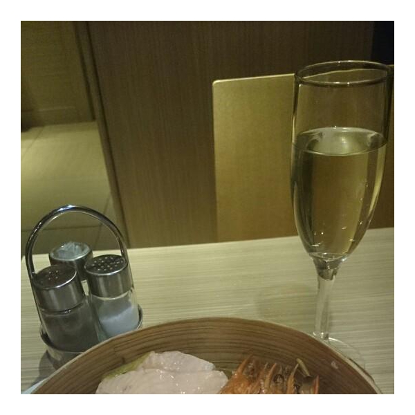 Ресторанный сервис бронирования столиков menu-rest.com - Интерьер ресторана "Ваби Саби"