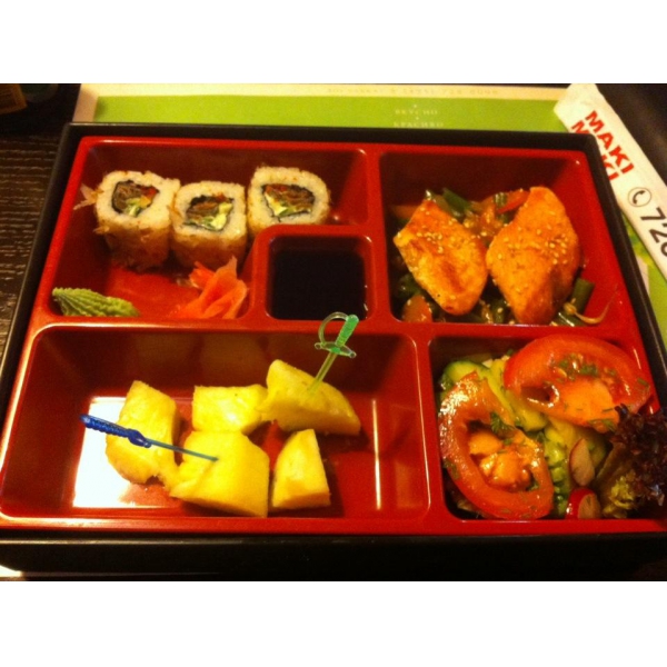 Ресторанный сервис бронирования столиков menu-rest.com - Интерьер ресторана "Maki Maki"