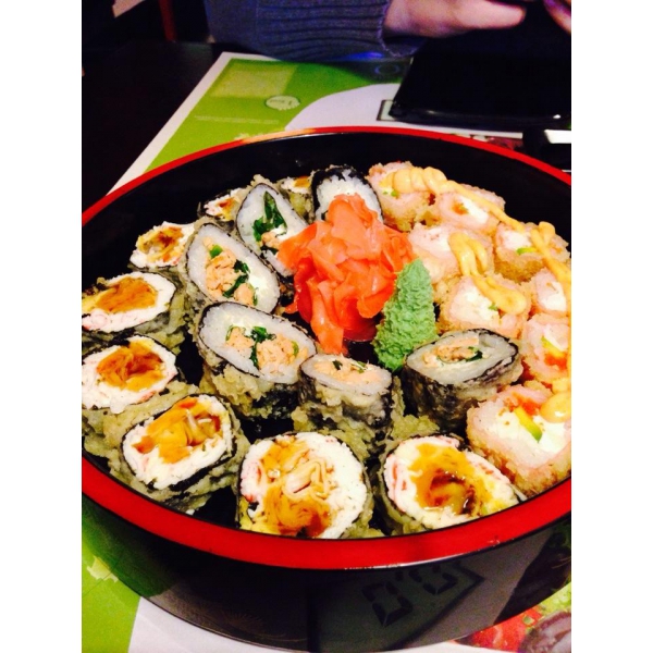 Ресторанный сервис бронирования столиков menu-rest.com - Интерьер ресторана "Maki Maki"