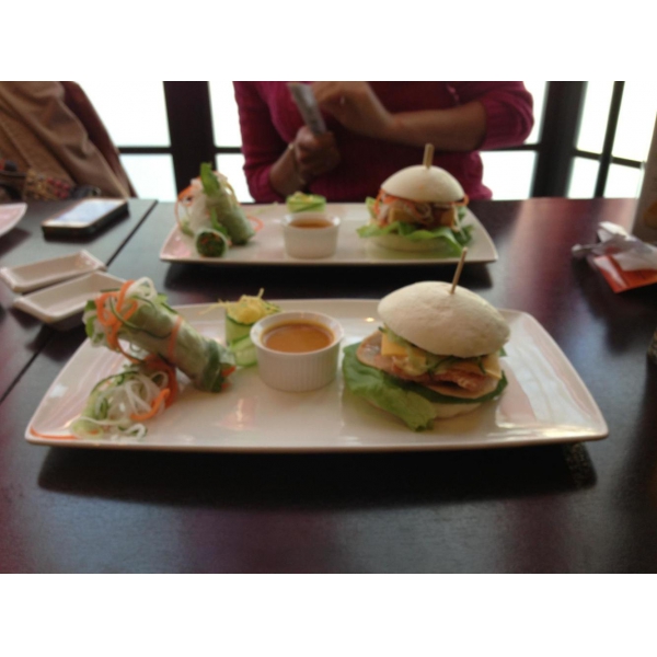 Ресторанный сервис бронирования столиков menu-rest.com - Интерьер ресторана "Планета Суши"