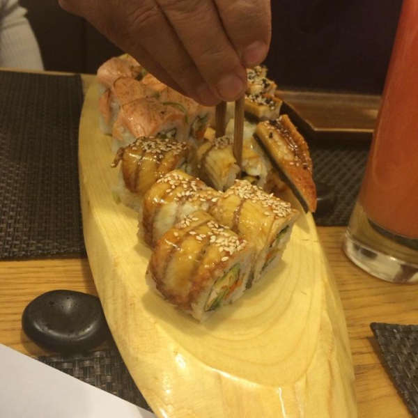 Ресторанный сервис бронирования столиков menu-rest.com - Интерьер ресторана "Якитория"