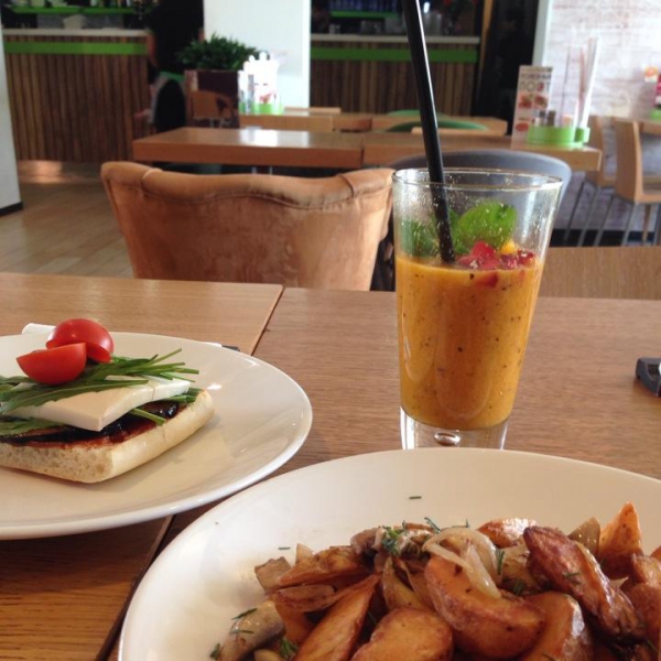 Ресторанный сервис бронирования столиков menu-rest.com - Интерьер ресторана "Ваби Саби"