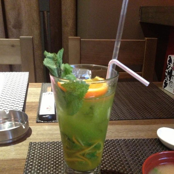 Ресторанный сервис бронирования столиков menu-rest.com - Интерьер ресторана "Якитория"