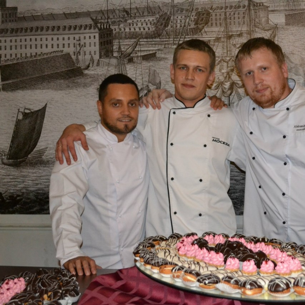 Ресторанный сервис бронирования столиков menu-rest.com - Интерьер ресторана "Москва"