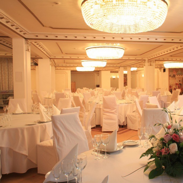 Ресторанный сервис бронирования столиков menu-rest.com - Интерьер ресторана "Москва"