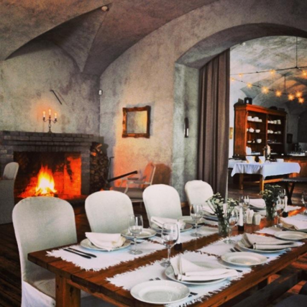 Ресторанный сервис бронирования столиков menu-rest.com - Интерьер ресторана "РесторанЪ"