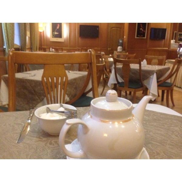 Ресторанный сервис бронирования столиков menu-rest.com - Интерьер ресторана "Белый рояль"