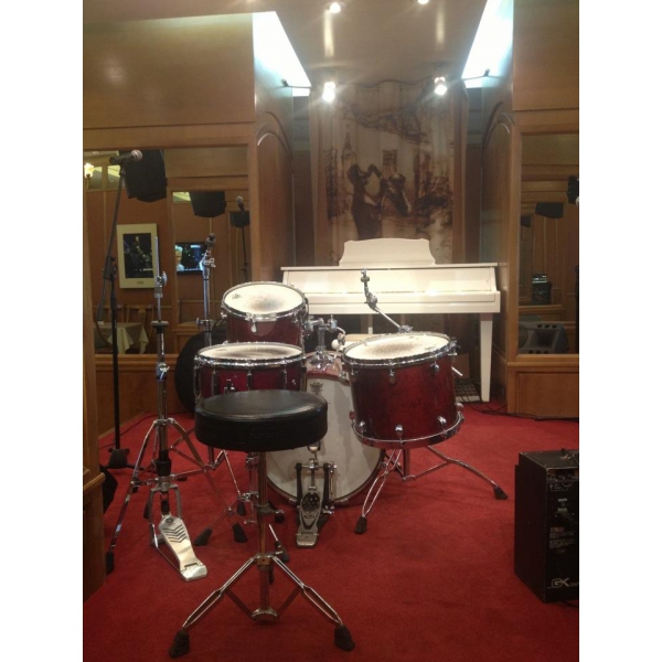 Ресторанный сервис бронирования столиков menu-rest.com - Интерьер ресторана "Белый рояль"