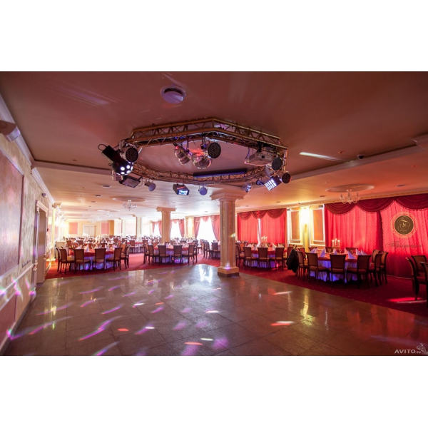 Ресторанный сервис бронирования столиков menu-rest.com - Интерьер ресторана "Традиция"