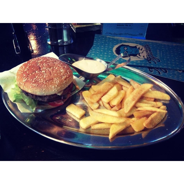 Ресторанный сервис бронирования столиков menu-rest.com - Интерьер ресторана "Синий Пушкин"