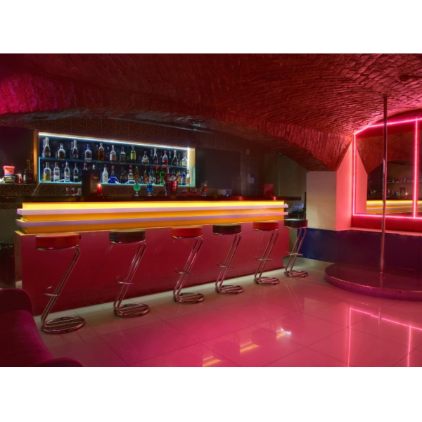 Ресторанный сервис бронирования столиков menu-rest.com - Интерьер ресторана "Зависть"