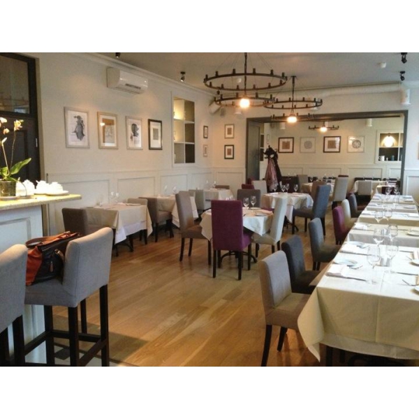 Ресторанный сервис бронирования столиков menu-rest.com - Интерьер ресторана "Romeo`s bar & kitchen"