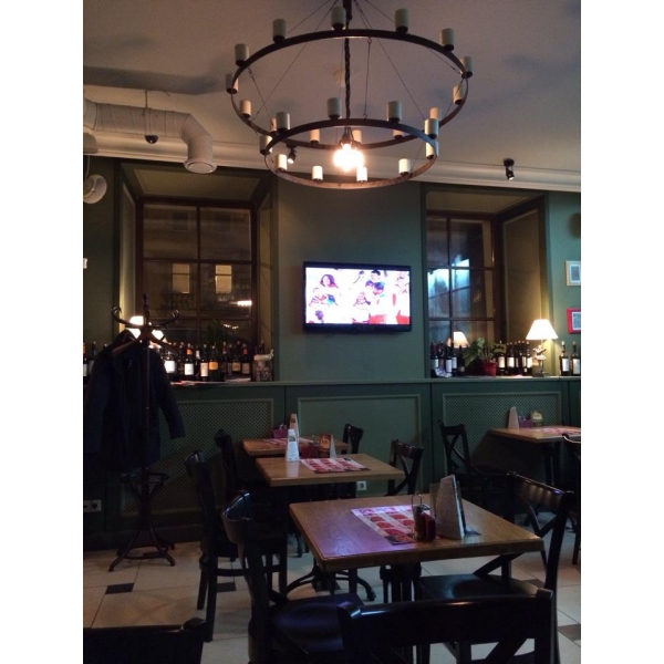 Ресторанный сервис бронирования столиков menu-rest.com - Интерьер ресторана "Romeo`s bar & kitchen"