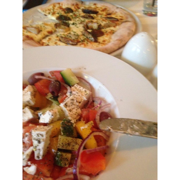 Ресторанный сервис бронирования столиков menu-rest.com - Интерьер ресторана "Romeo`s bar & kitchen"