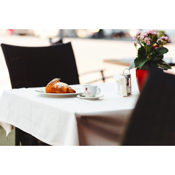 Ресторанный сервис бронирования столиков menu-rest.com - Интерьер ресторана "Romeo`s bar & kitchen"