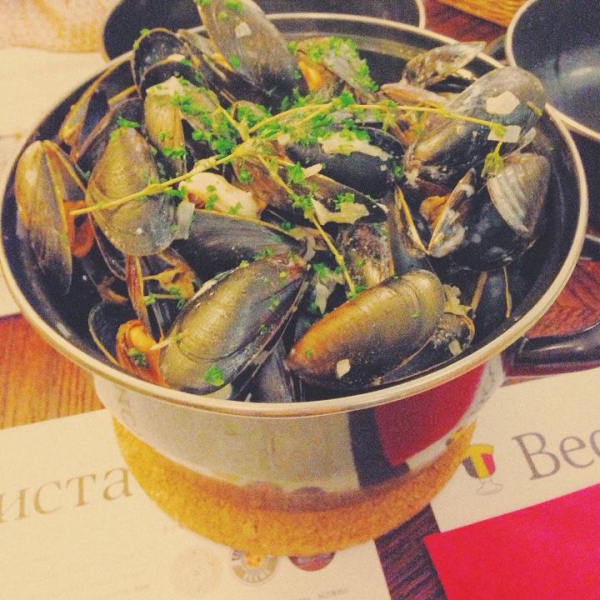 Ресторанный сервис бронирования столиков menu-rest.com - Интерьер ресторана "Manneken Pis"