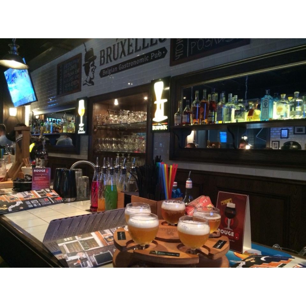 Ресторанный сервис бронирования столиков menu-rest.com - Интерьер ресторана "Bruxelles"